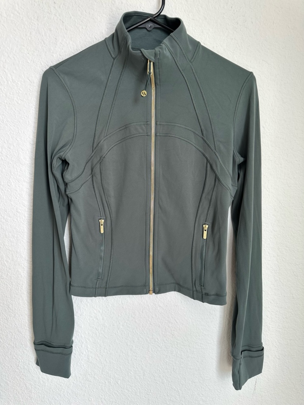 Lululemon Define Cropped Jacket *Nulu Dark Forest / Gold Size 8 NWOT - Picture 6 of 14